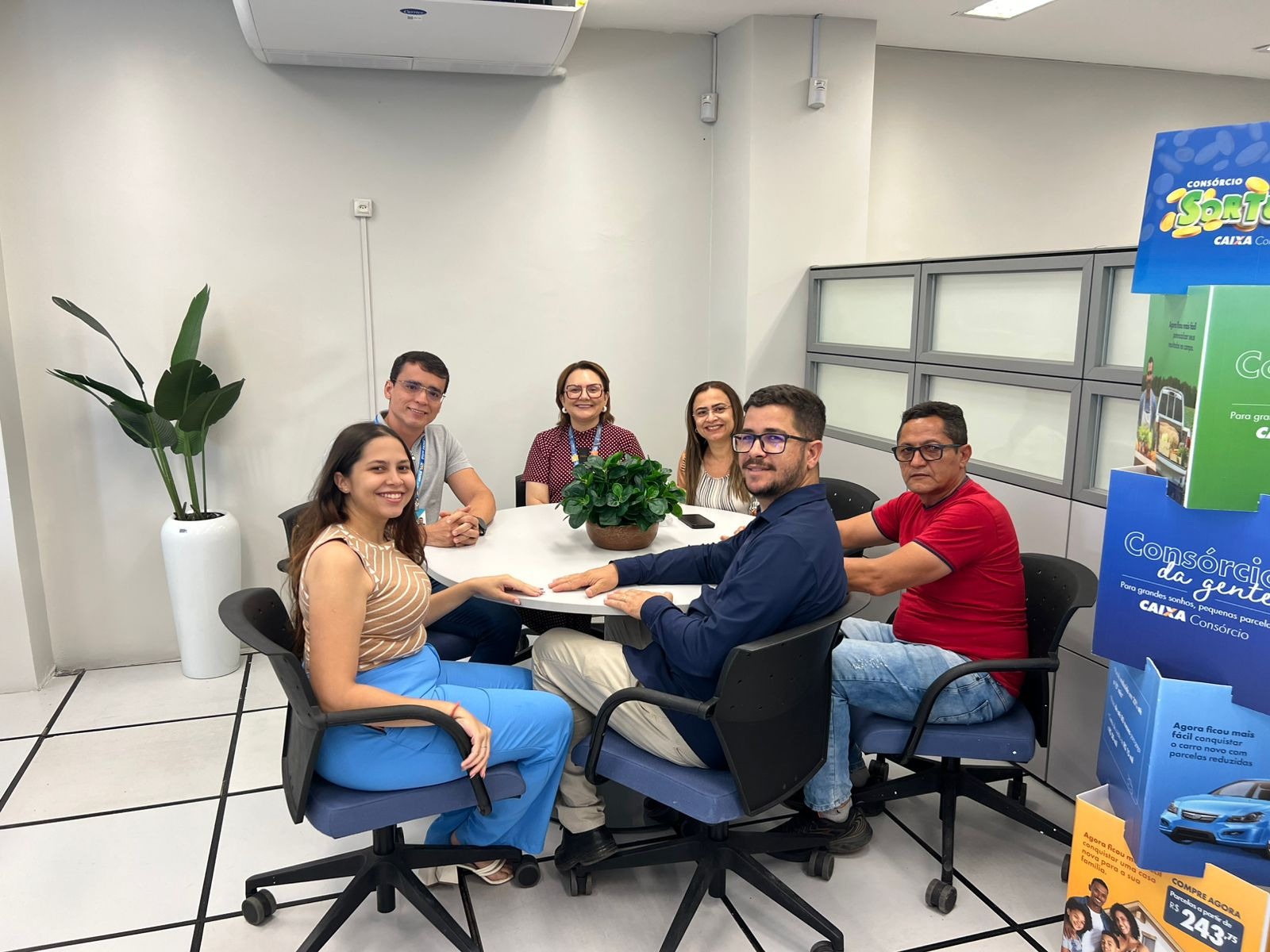 Prefeita Adeilza Soares avança em tratativas com a Caixa para implantação do programa “Alimenta São Domingos”