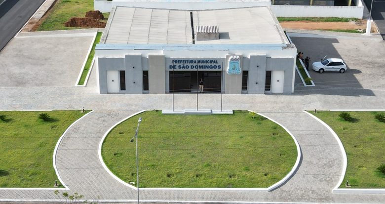 Prefeitura de São Domingos abre concurso público com vagas para níveis básico, médio e superior