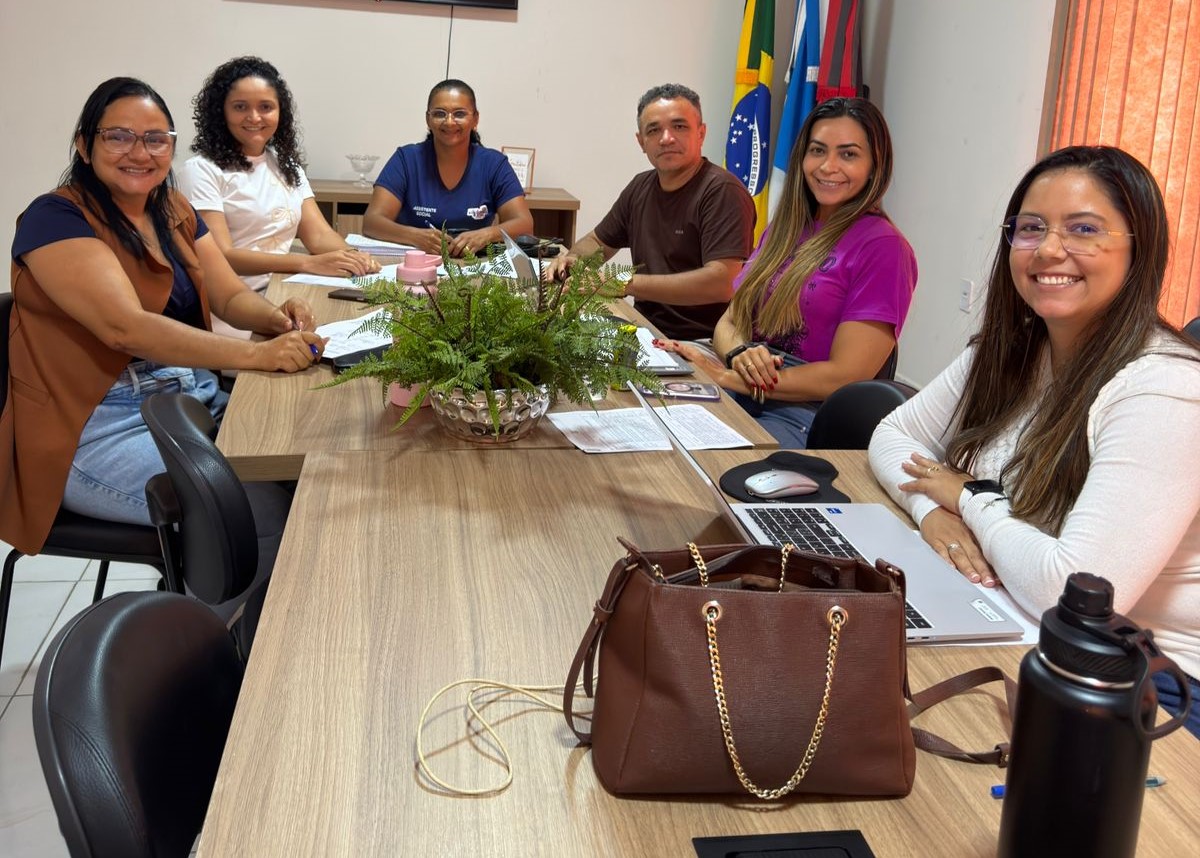 Prefeitura de São Domingos realiza reunião intersetorial para construção do Plano de Ação da Primeira Infância